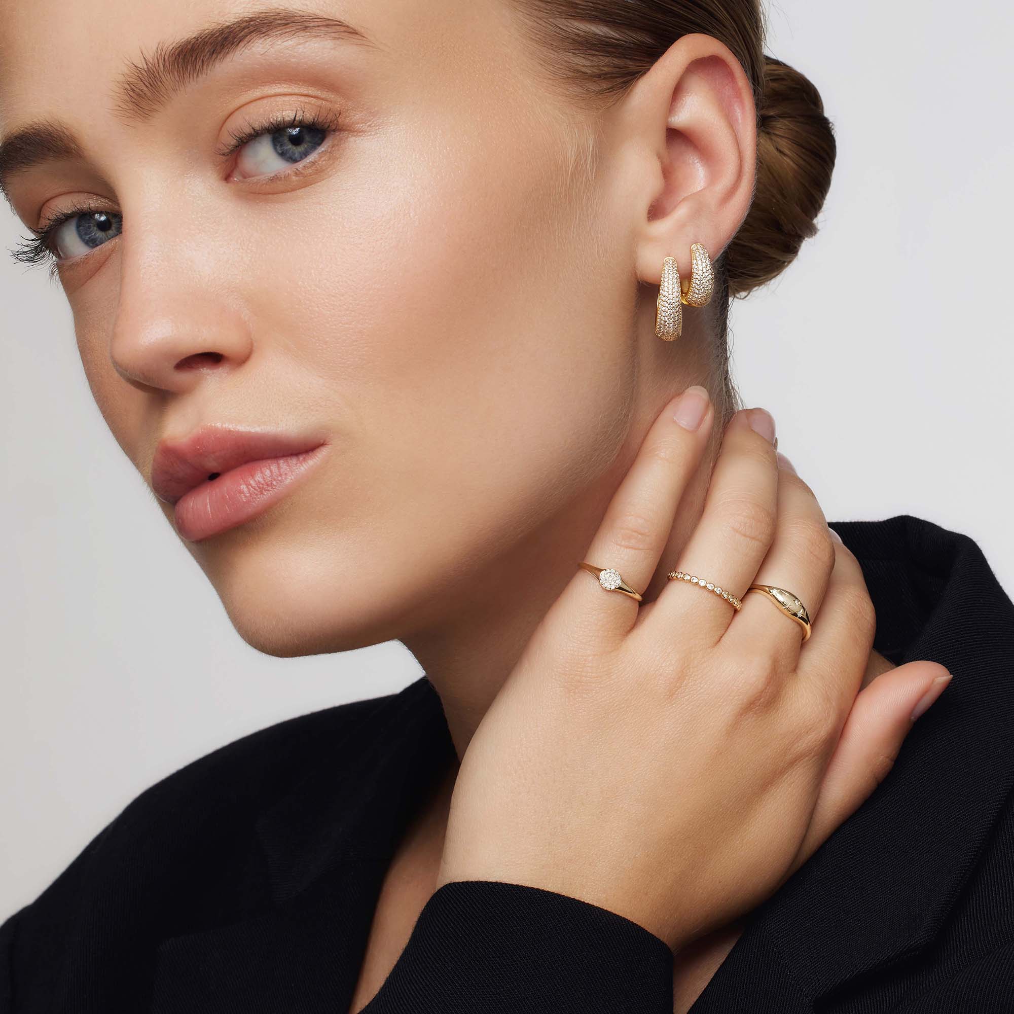 ANNA | Diamantkuppelring i gull