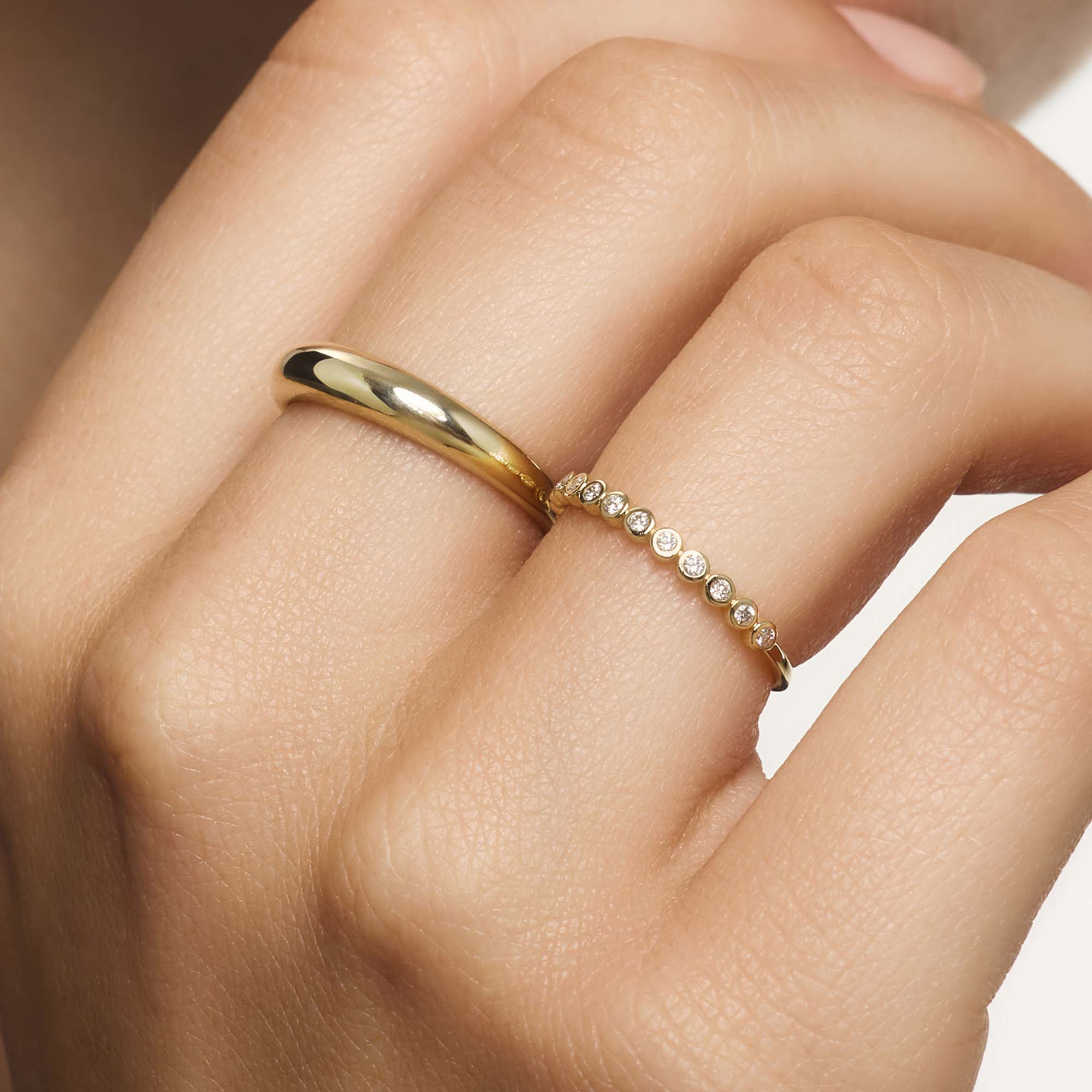 ANNA | Midi kuppelring i gull