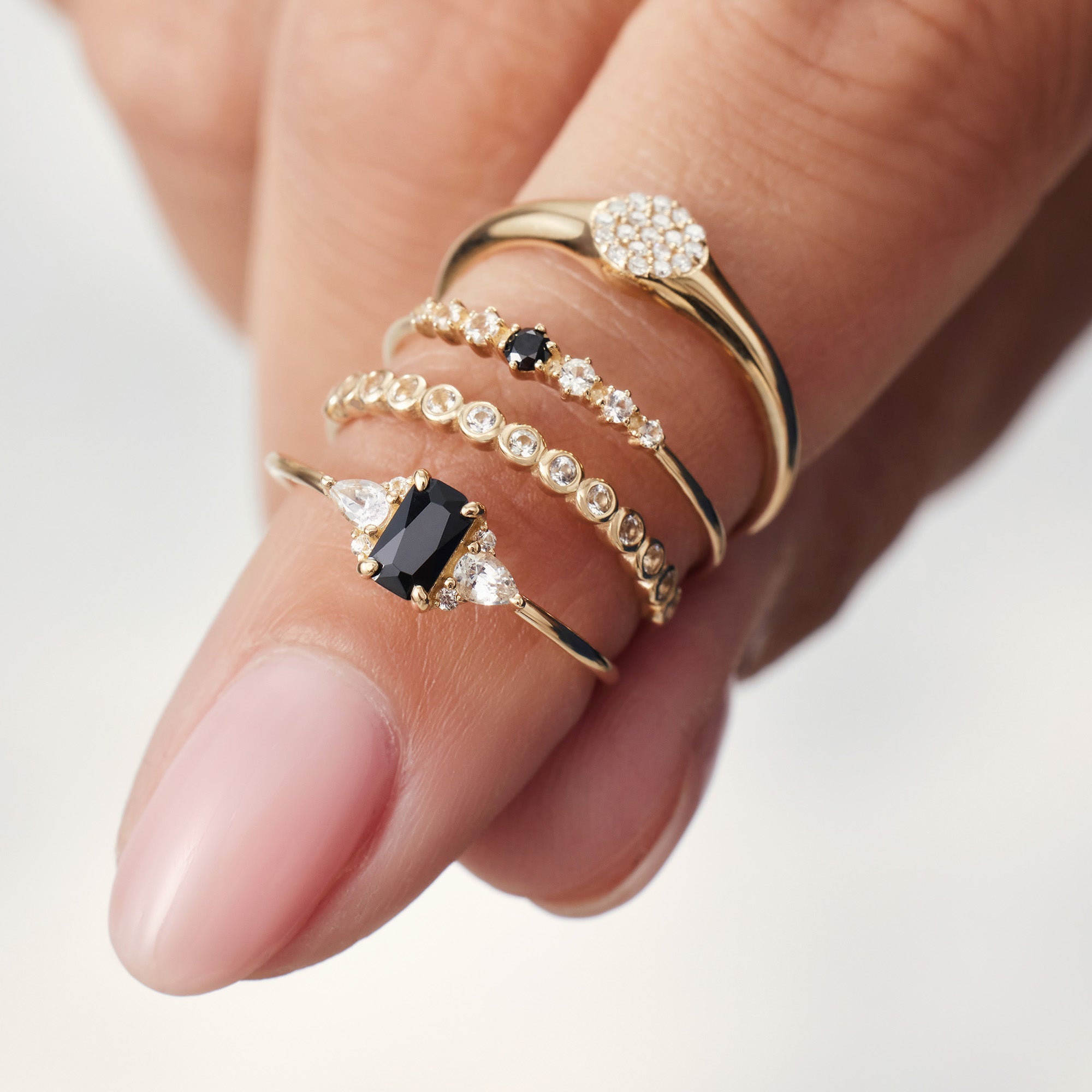 ANNA | Diamant blåspring i gull