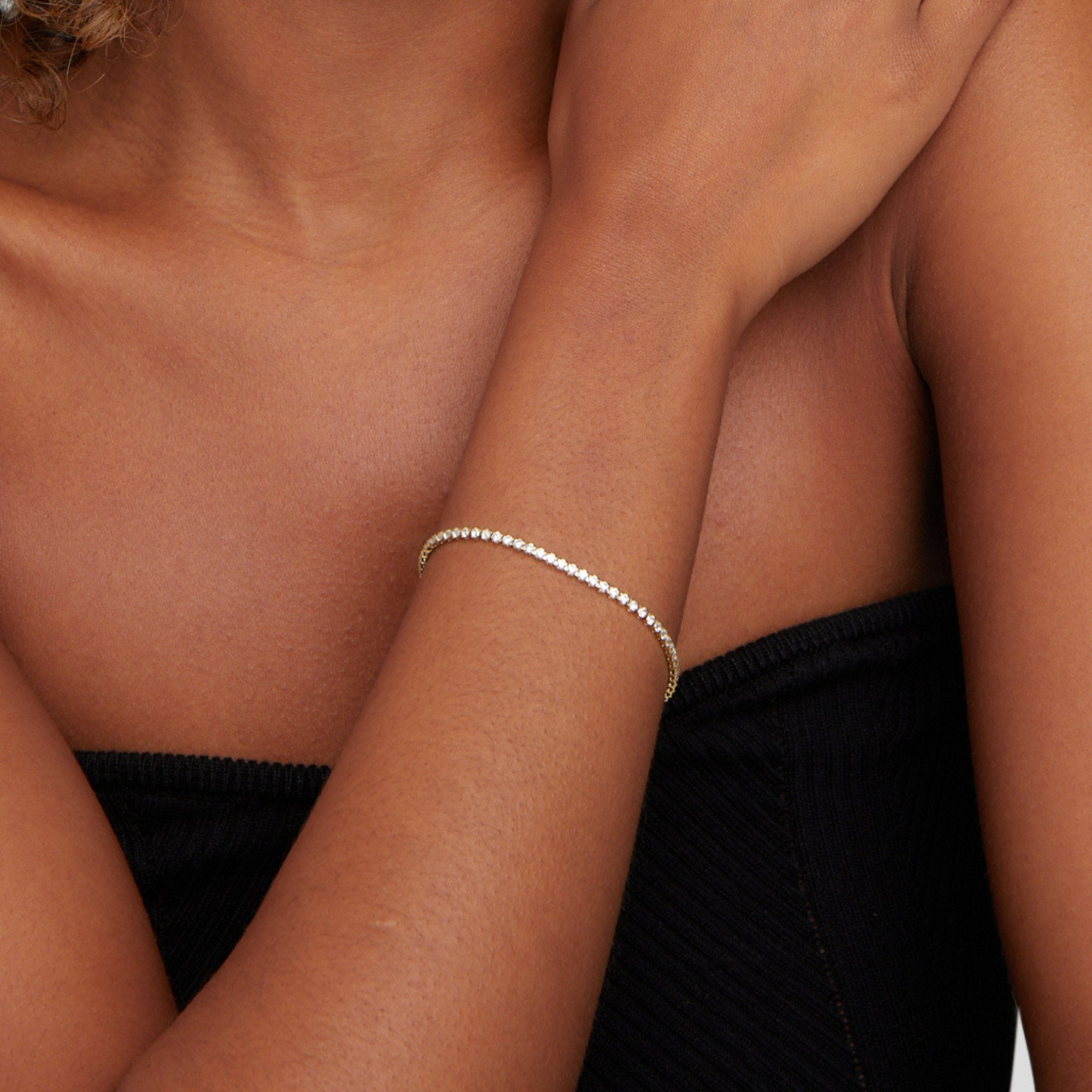 ANNA | Gullfarget Tennisarmbånd med Klassisk Lenke